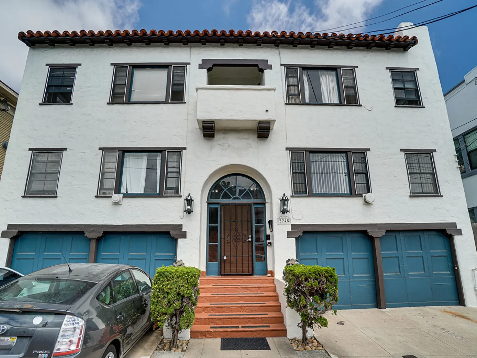 2nd Ave Apartments — Photo 3