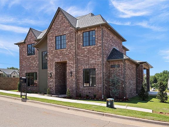 2nd image of 13428 Creek Pointe Ln