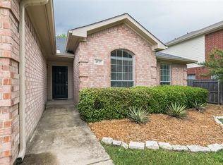 4527 Malvern Hill Rd, Grand Prairie, TX 75052