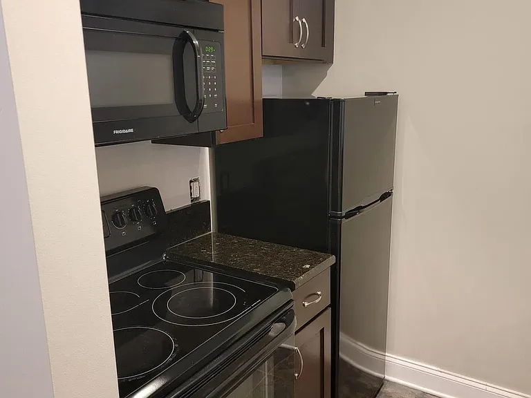 1907 Aliceanna St #1 — Photo 4