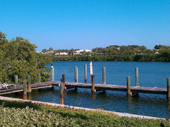 Boat Dock & approved for Lift