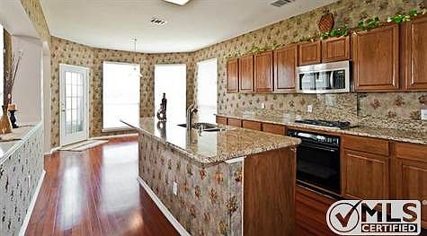 2nd image of 6425 Hillview Ln