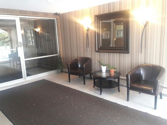 2nd image of 8245 Belmont Ave APT 5l