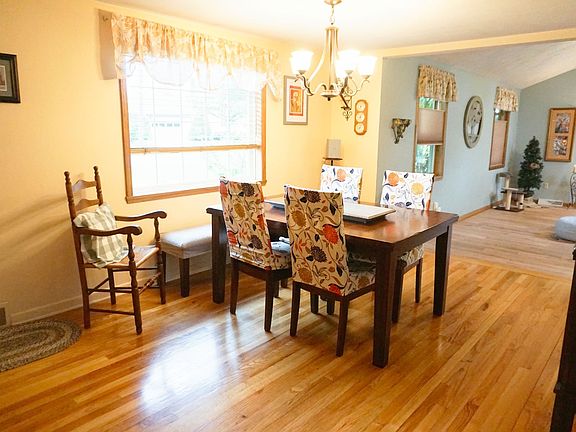 5th image of 104 Eldredge Dr