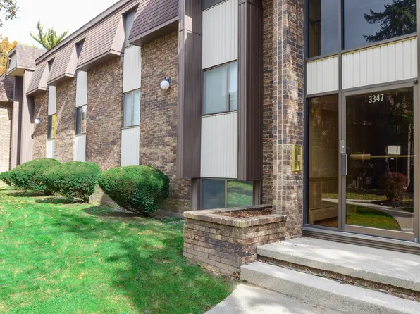 Cambridge Woods Apartments