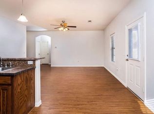 102 Cecil Cir, Calera, OK 74730