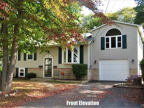 2nd image of 102 Thorndike Ln