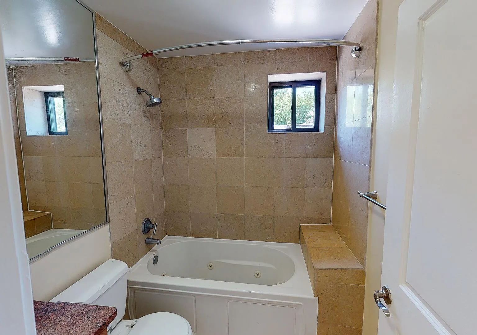 2 bed, 989 sqft, $1,599 — Photo 2