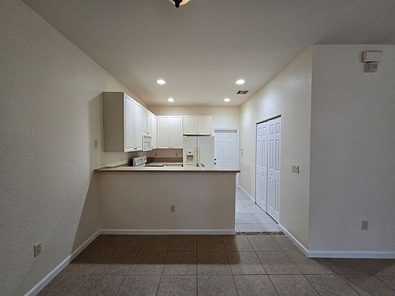 5th image of 2549 Stockbridge Sq SW