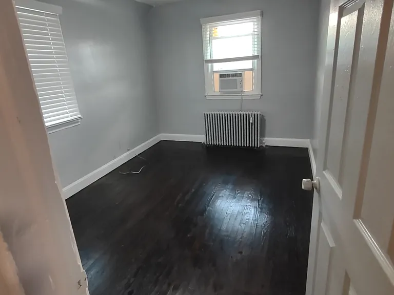 3428 Royce Ave — Photo 9