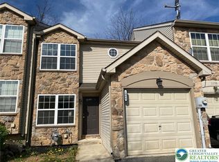 1064 Timberidge Ln, Allentown, PA 18106