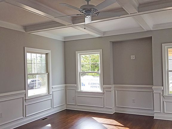 3rd image of 506 Coral Avenue