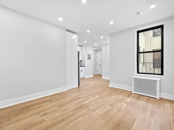 382 Eastern Pkwy #5AA, Brooklyn, NY 11225