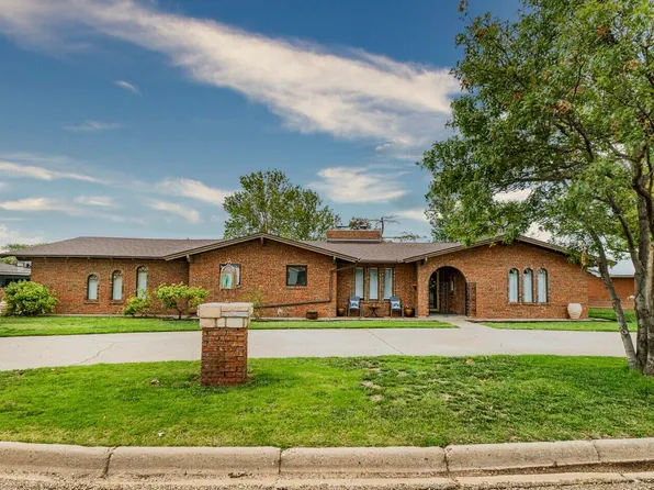 42 Crockett Dr, Tulia, TX 79088