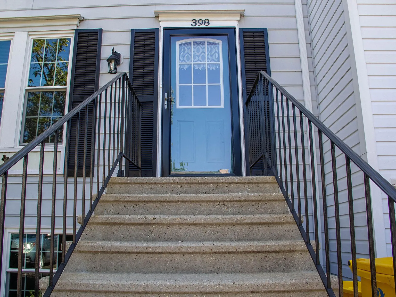 3 bed, 1680 sqft, $2,449 — Photo 3