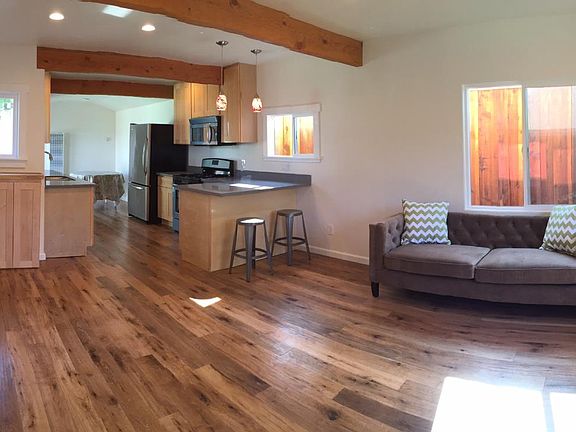 3rd image of 510 14th Ave