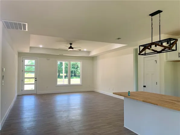 1020 Cox Dr, Anderson, SC 29621