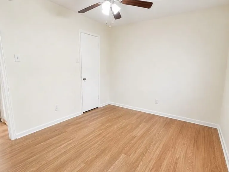 1823 E Grauwyler Rd #198 — Photo 2