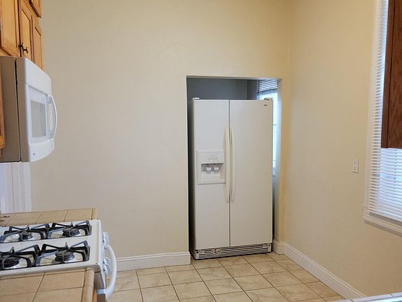 3rd image of 3394 24th St
