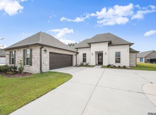 6461 Soaring Dr, Gonzales, LA 70737