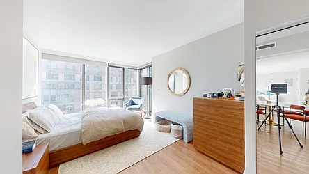 Rented by Bond New York