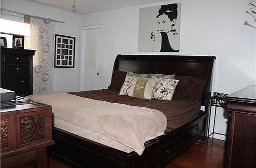 5th image of 9220 NW 32nd Pl