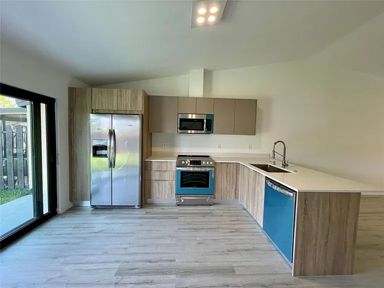 4741 SW 135th Pl — Photo 1