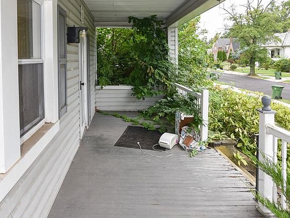 3rd image of 2909 Chesley Ave