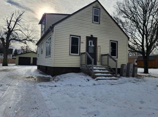 820 6th St SW, Pipestone, MN 56164