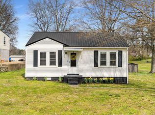 500 Green Acres Dr, Columbia, TN 38401