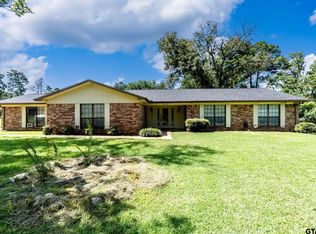 310 Windridge Rd, Palestine, TX 75801