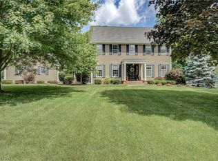 74 Cohasset Dr, Hudson, OH 44236