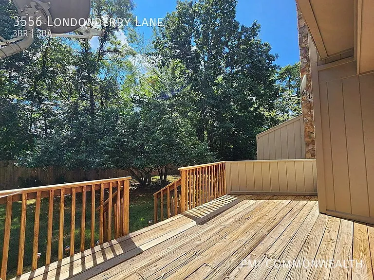 3556 Londonderry Ln — Photo 21