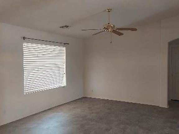 4th image of 10944 E Lindner Ave