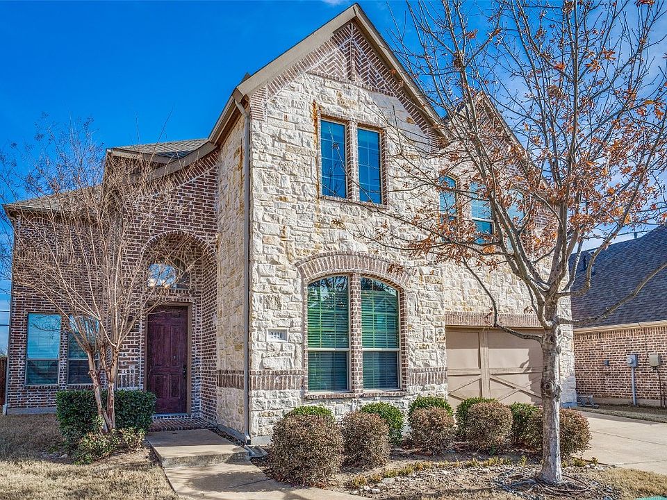 1st image of 2420 Royal Summit Dr