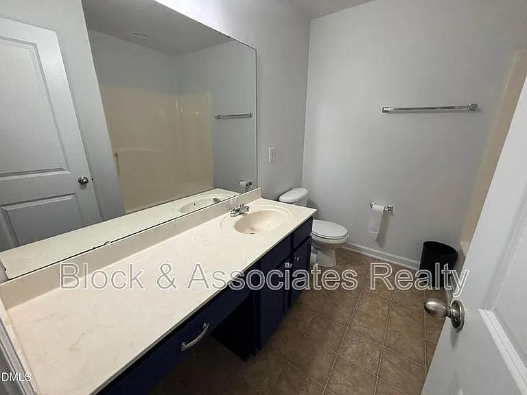 101 Red Bird Dr — Photo 28