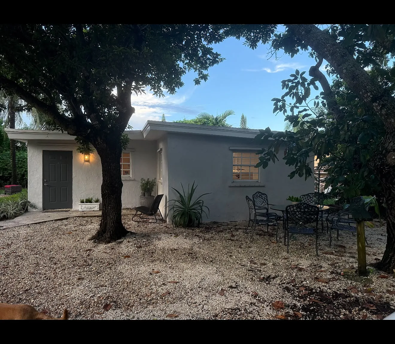 2 bed, 900 sqft, $2,750 — Photo 1