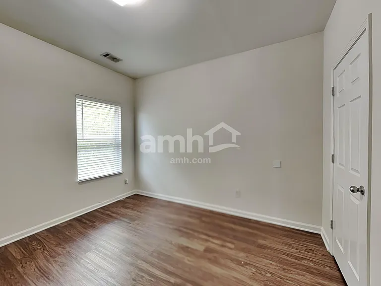 4032 Haworth Pkwy — Photo 14