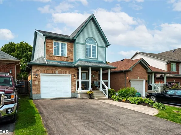 107 Glengarry Rd, Orangeville, ON L9W 5E4