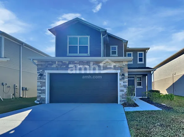 909 Walden Pond Dr, Plant City, FL 33563