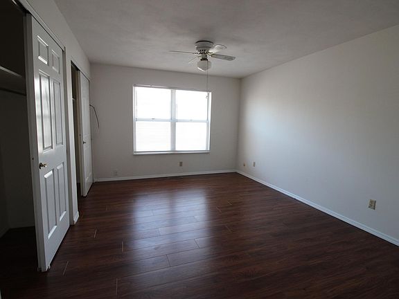 4th image of 4510 Jamieson Ave #1