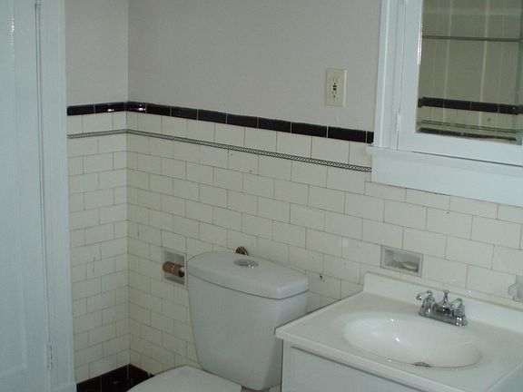 3rd image of 4005 Franklin Ave