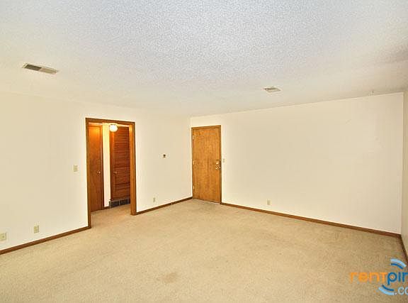 4th image of 1235 S 22nd St APT 9