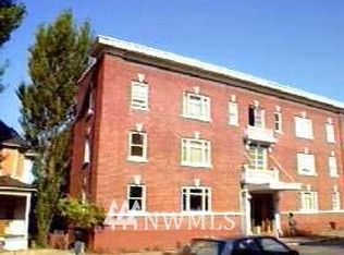 4725 15th Ave NE APT 18, Seattle, WA