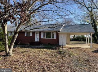 822 Forbes St, Fredericksburg, VA 22405