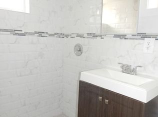 19051 112th Ave, Saint Albans, NY 11412