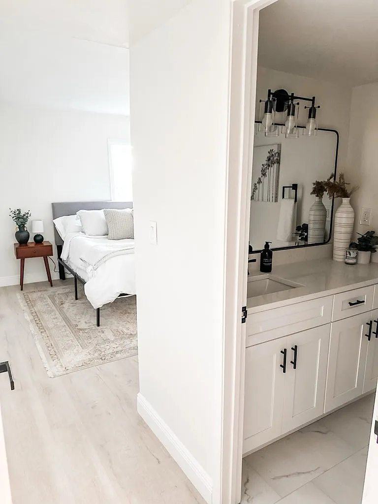 2 bed, 1050 sqft, $1,995 — Photo 3