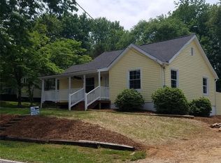 615 Greenhill Rd, Mount Airy, NC 27030