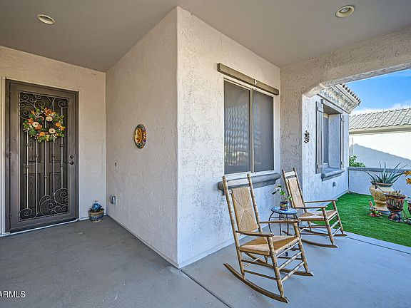 3rd image of 25925 W MCRAE Drive