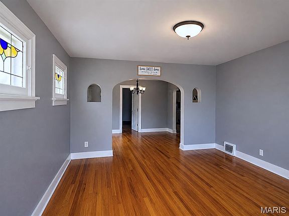 5th image of 3519 Roy Ave